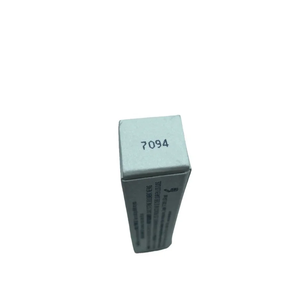 New Tigi Non-smudging Patent Shine Liquid‎ Makeup Eyeliner Shade 7094 Black